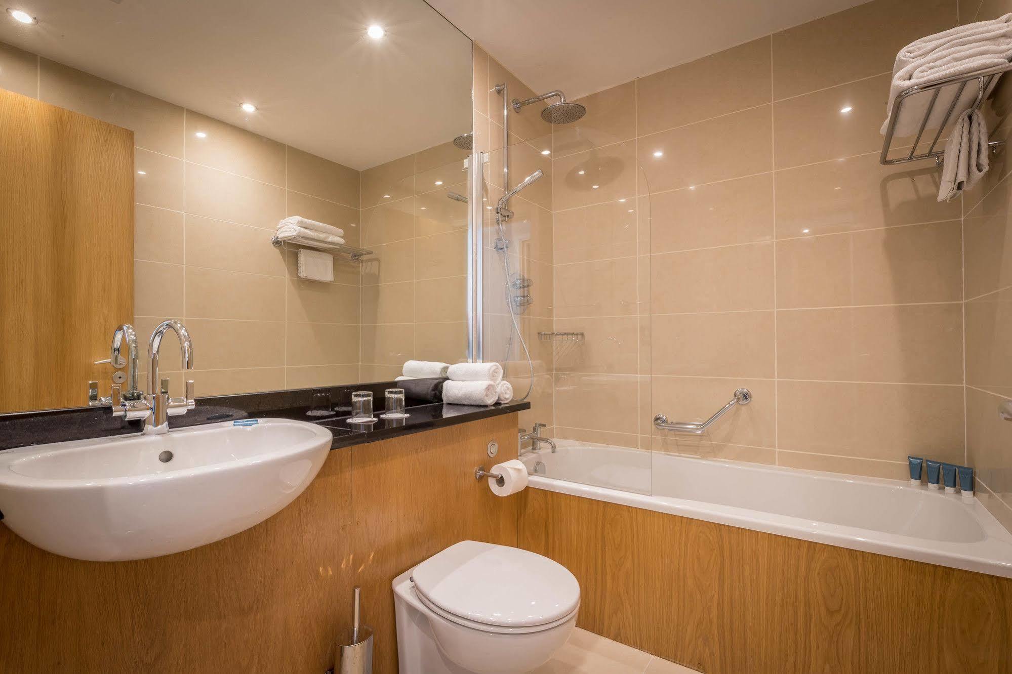 Talbot Suites At Stonebridge Wexford Eksteriør bilde
